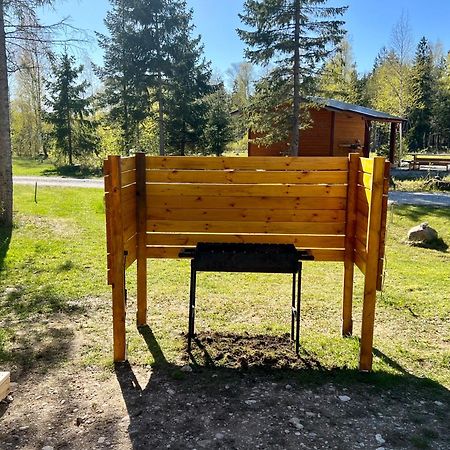 Marika Puhkekuela - Metsanurga Oeoemaja "Shared Bathroom" Nova Esterno foto