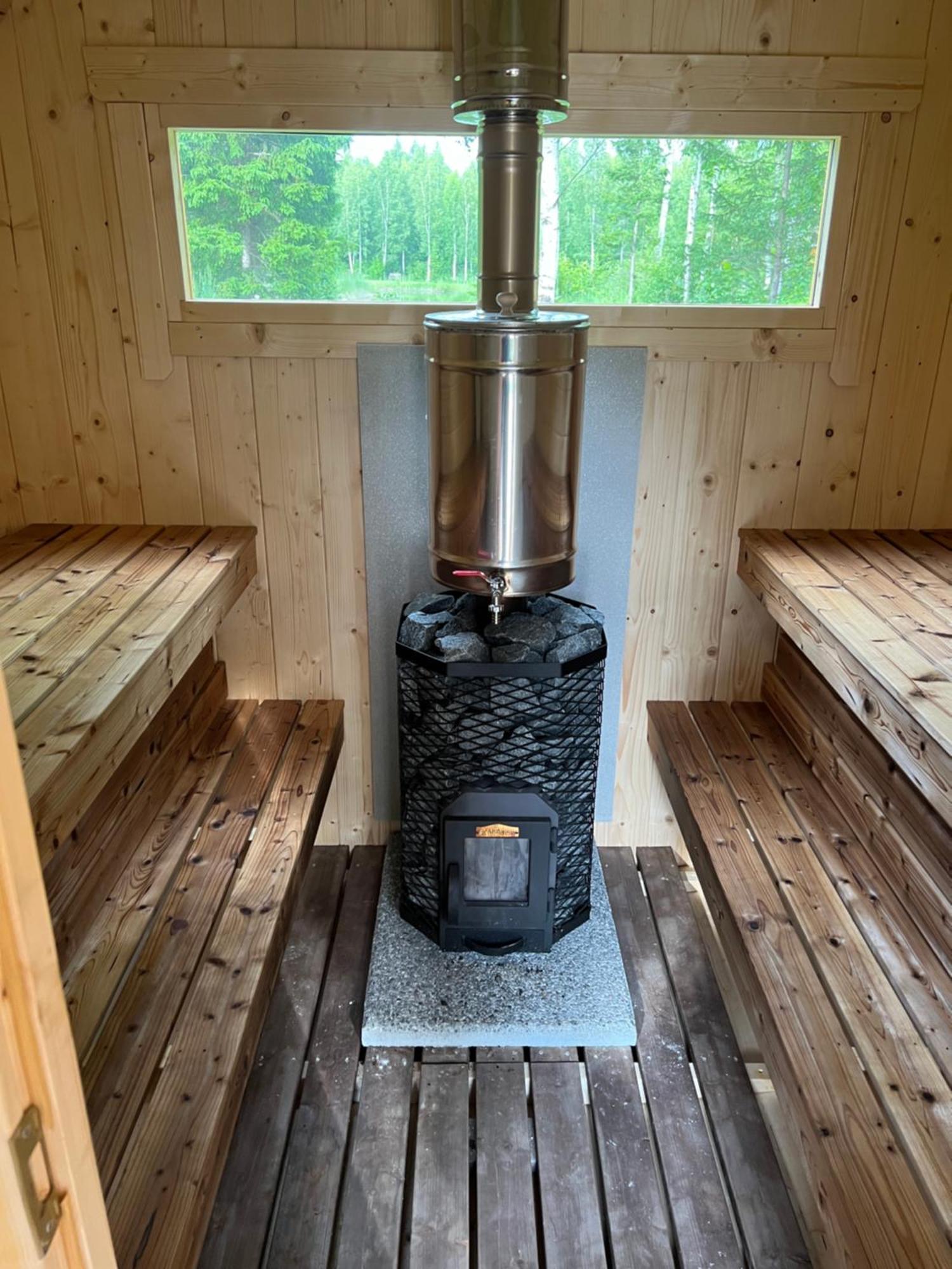 Marika Puhkekuela - Metsanurga Oeoemaja "Shared Bathroom" Nova Esterno foto