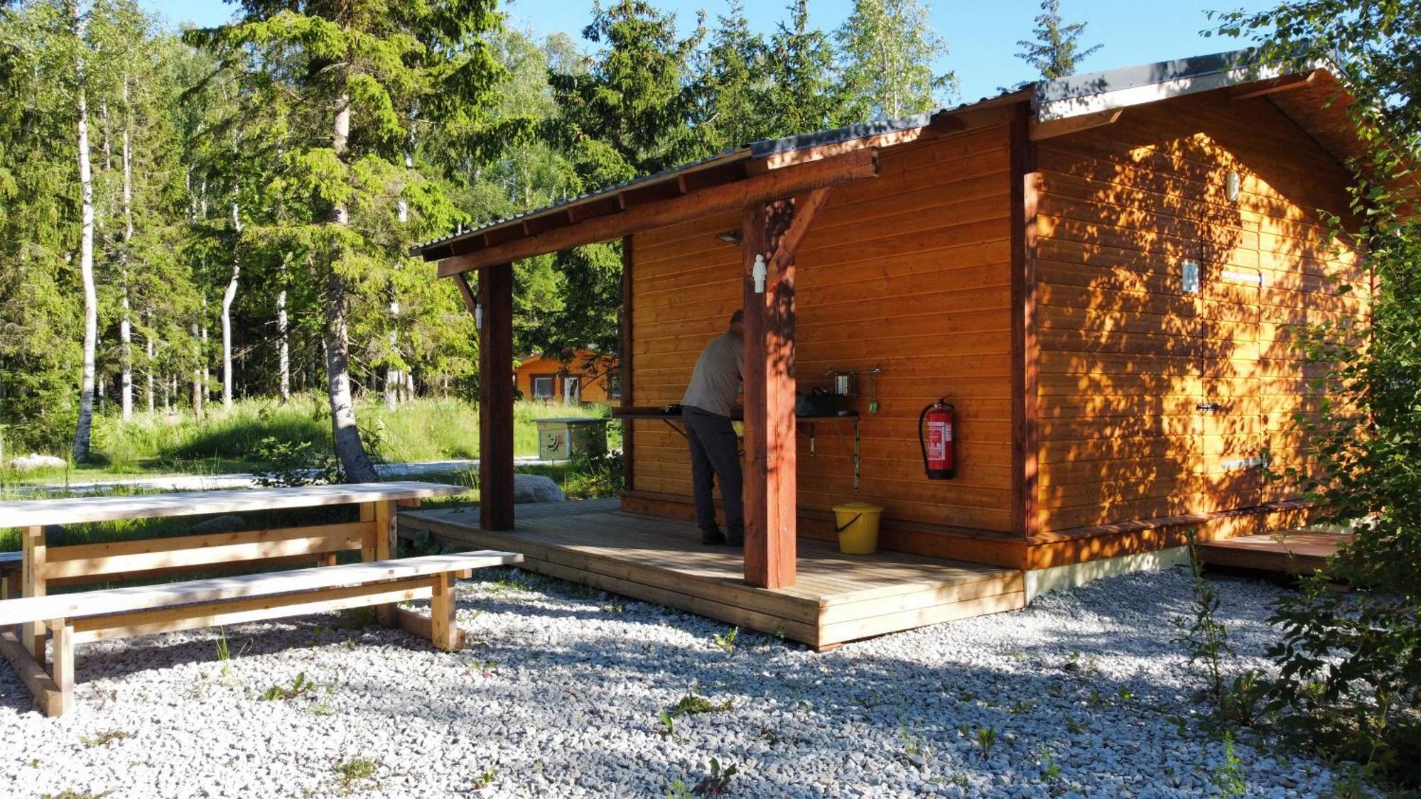 Marika Puhkekuela - Metsanurga Oeoemaja "Shared Bathroom" Nova Esterno foto