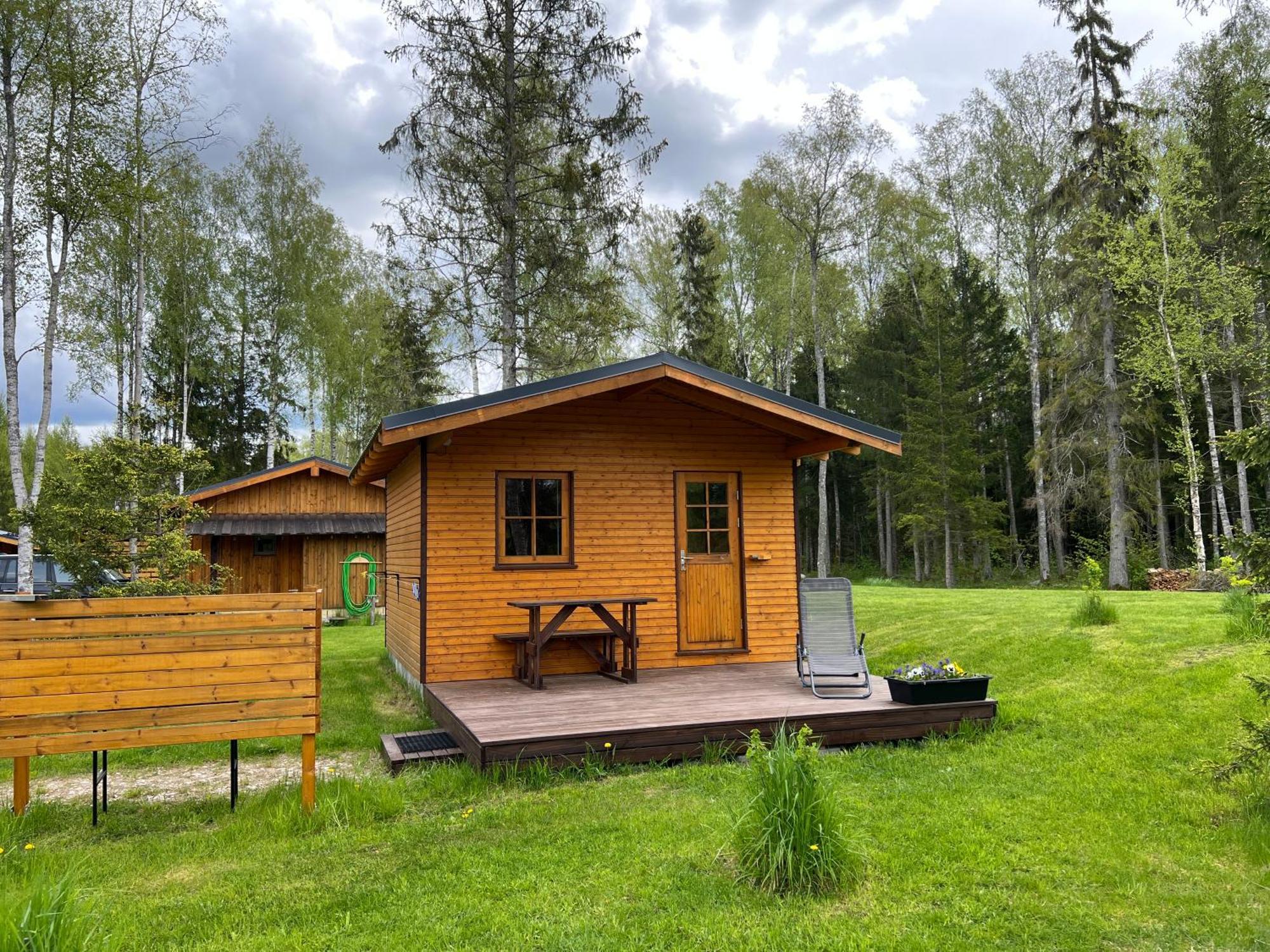 Marika Puhkekuela - Metsanurga Oeoemaja "Shared Bathroom" Nova Esterno foto